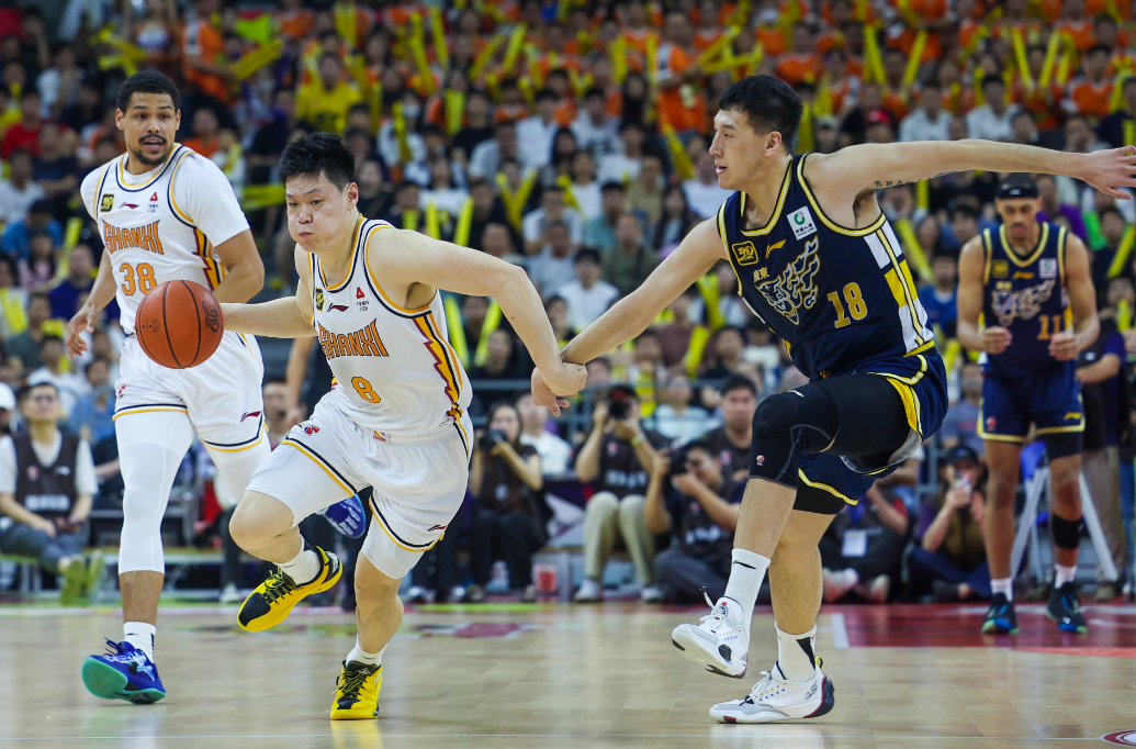 关于萨克拉门托国王训练开放日，窗口期止住颓势引欢呼，CBA季后赛在即，数据趋势出现新变化的信息爱游戏